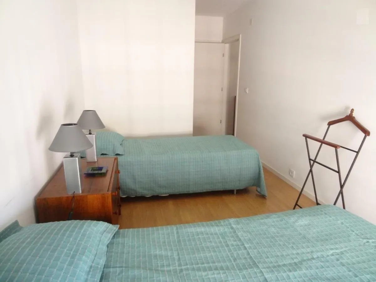 Apartment Black&White - Entrecampos Lisbon